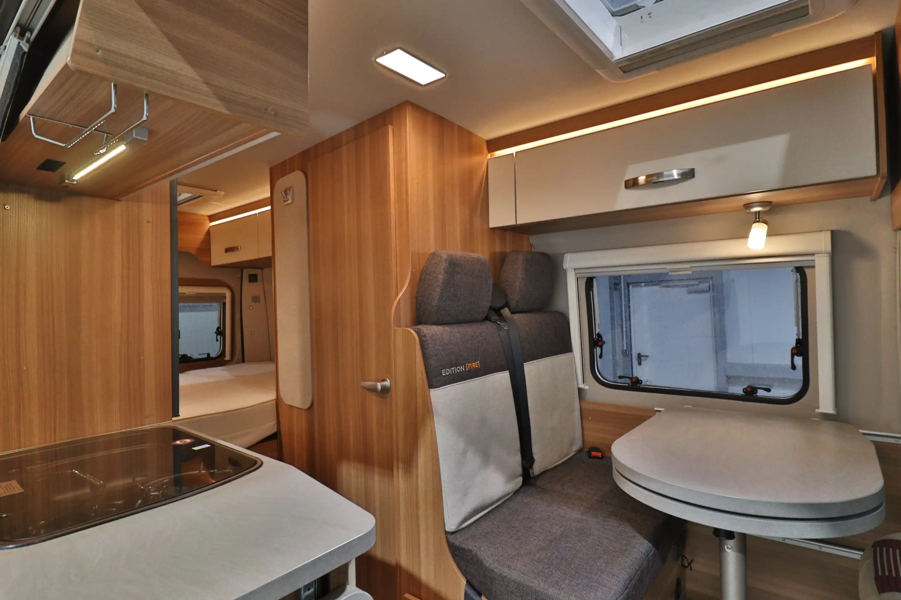 WEINSBERG Cara Bus 600 MQ Edition Fire